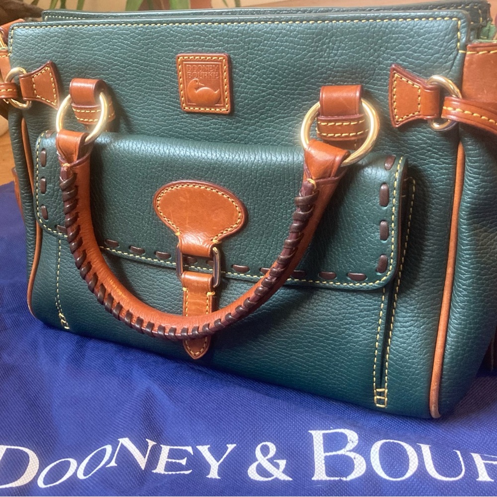 Dooney & Bourke satchel with crossbody strap and dust case, like new!